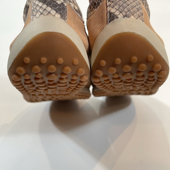 Caslon Nordstrom Flats Size 8.5 Tan Leather Snake Embossed Heel NWOT - Picture 7 of 10